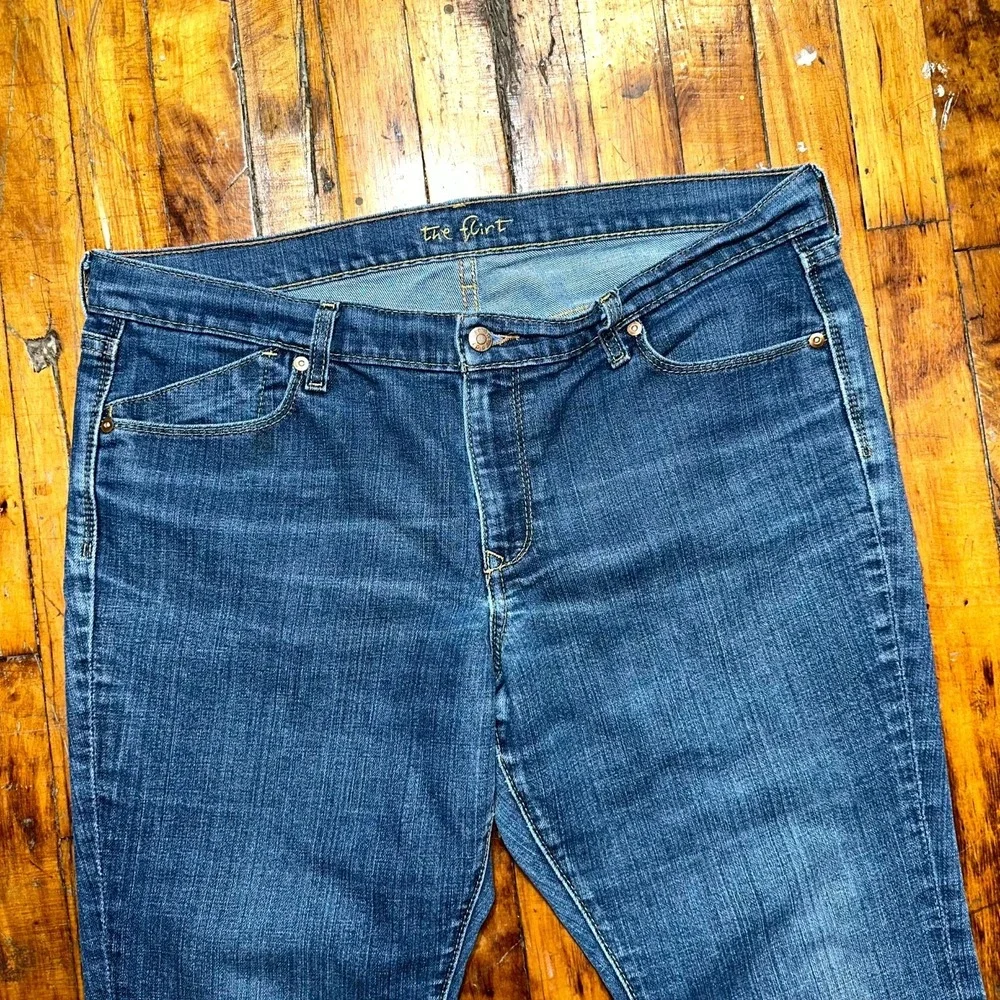 The Flirt Bootcut Jeans Womens Size 16 Blue Denim Regular Fit Medium Wash Preppy